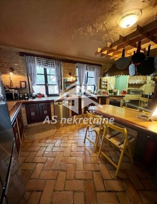 kuca-izdavanje-ivBFD8I8Q6 Kuća za izdavanje, Jajinci, Beograd, 367m², 3.500 €/mes