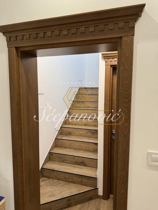 kuca-izdavanje-j1bLD5b8tX Kuća na prodaju, Sremska Kamenica, Novi Sad, 226m², 390.000 €
