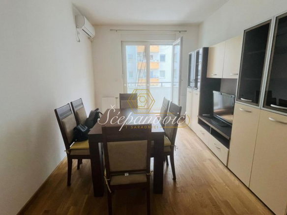 Stan Prodaja Novi Sad  56 m2