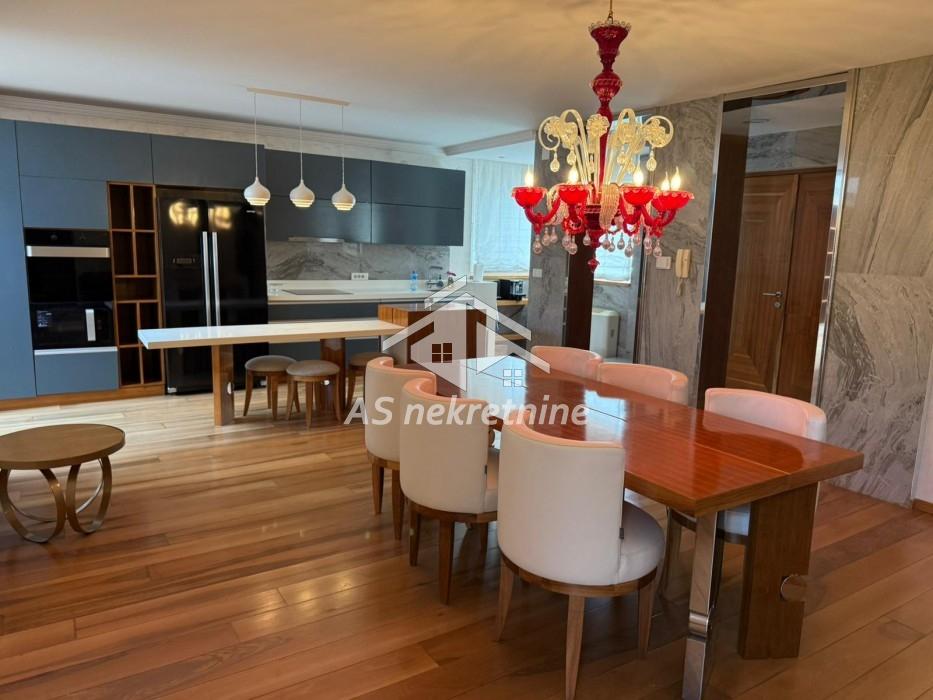 Stan Izdavanje Beograd Slavija 250 m2