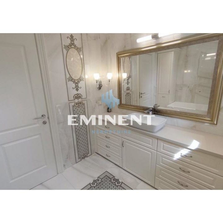 Petosoban stan za izdavanje, Senjak, Beograd, 215m², 1. sprat, 4.500 €/mes