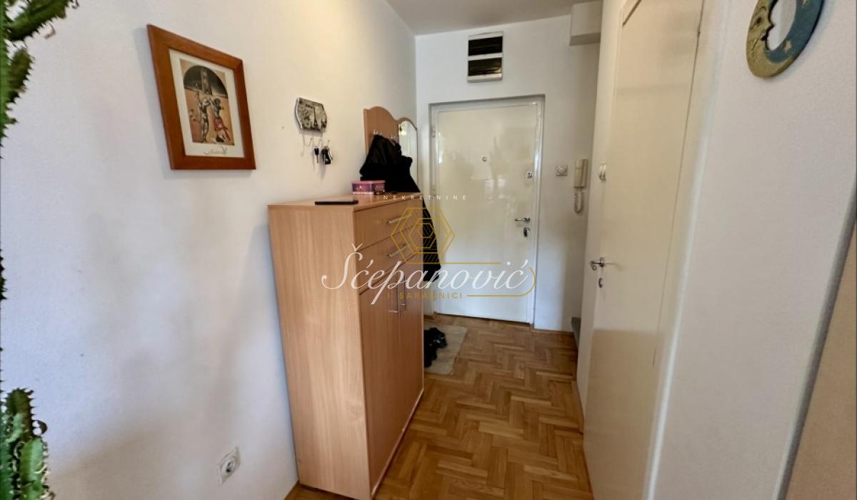 kuca-izdavanje-ldFuNIVM8Z Trosoban stan na prodaju, Grbavica, Novi Sad, 75m², 195.000 €