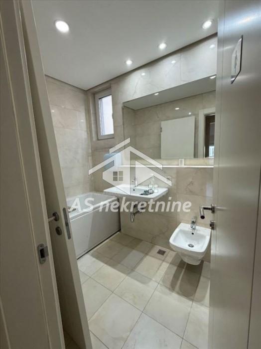 kuca-izdavanje-nWIZniscMH Stan Izdavanje Beograd Senjak 130 m2