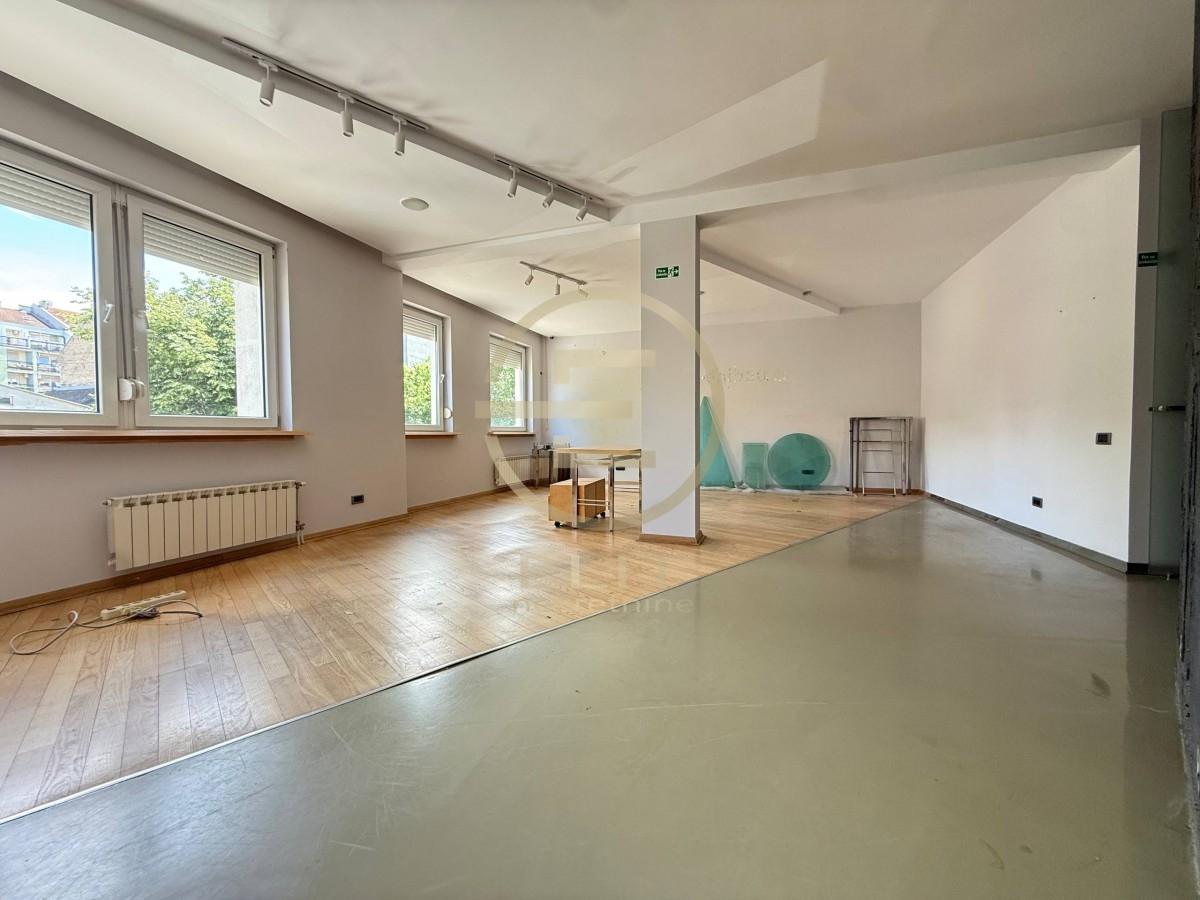 Lokal za izdavanje, Centar, Novi Sad, 254m², 2.000 €/mes