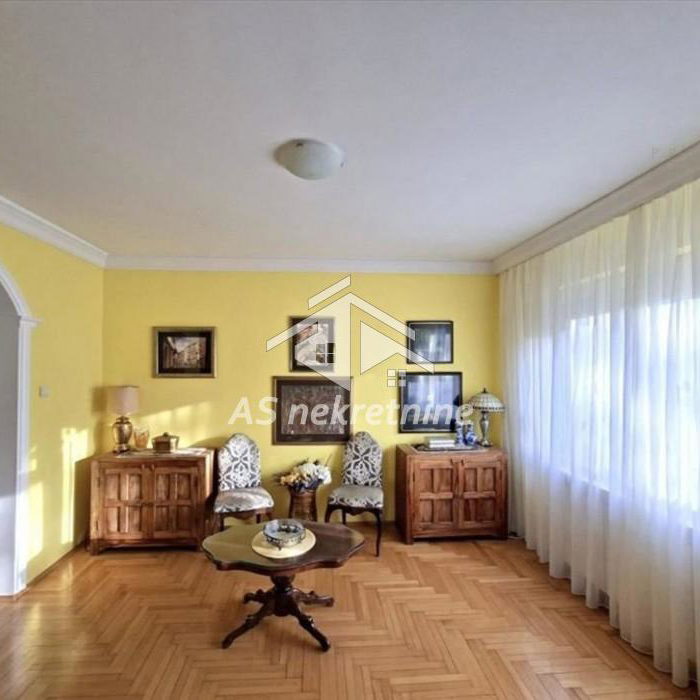 Stan Prodaja Beograd Dedinje 140 m2