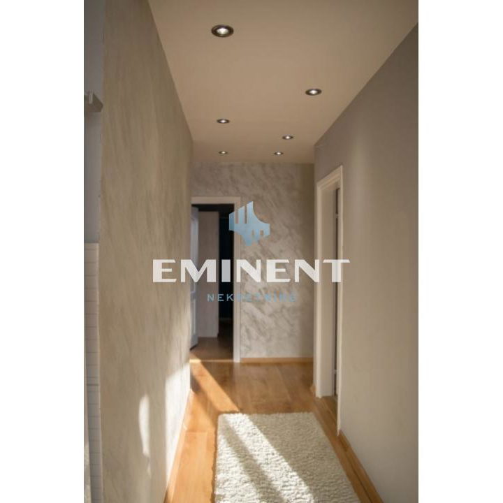 Kuća Prodaja Beograd Ledine 200 m2