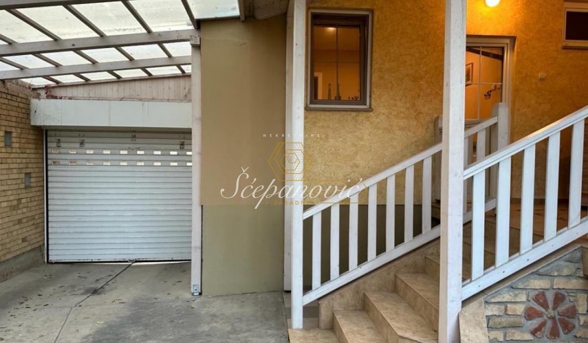 Petosoban stan na prodaju, Temerin – Centar, Temerin, 193m², 170.000 €