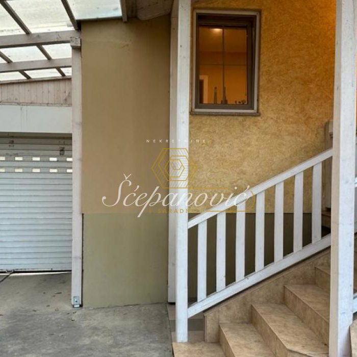 Petosoban stan na prodaju, Temerin – Centar, Temerin, 193m², 170.000 €