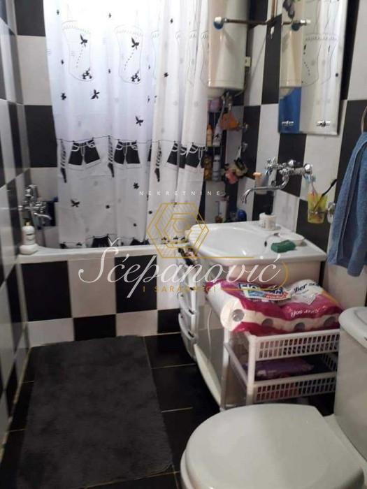 kuca-izdavanje-qOzIeXVCzn Kuća na prodaju, Ledinci, Novi Sad, 124m², 220.000 €