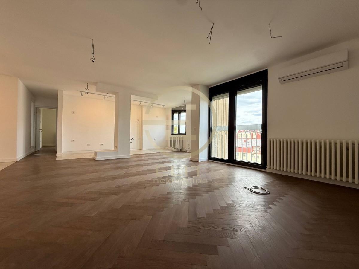 Stan Prodaja Novi Sad  100 m2