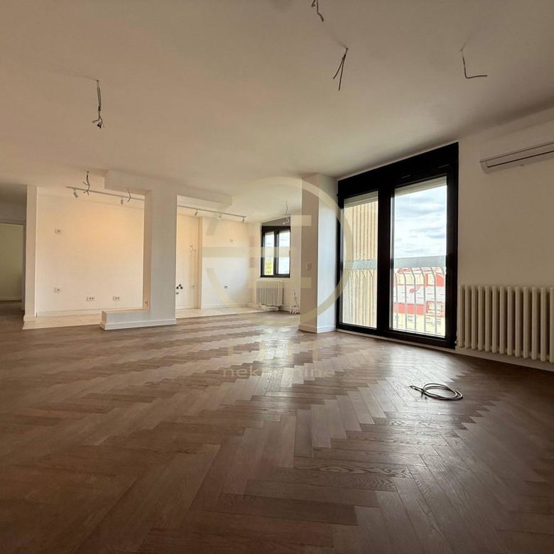 Stan Prodaja Novi Sad  100 m2