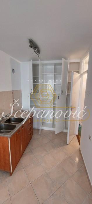 Dvosoban stan za izdavanje, Liman 3, Novi Sad, 52m², 400 €/mes