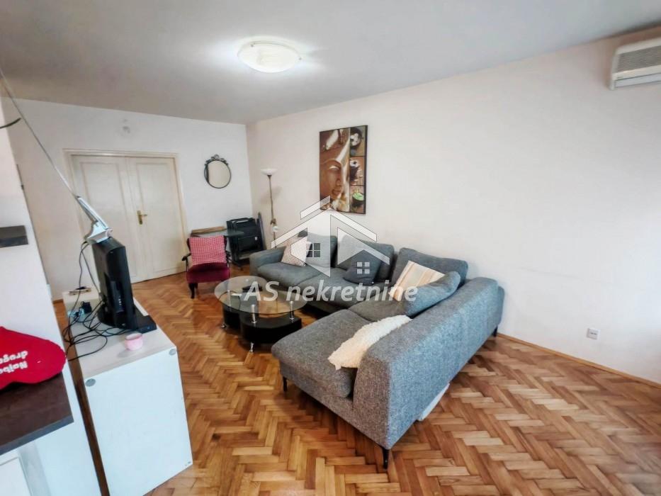 Stan Izdavanje Beograd Stan Izdavanje Beograd Kalenić Pijaca 73 m2