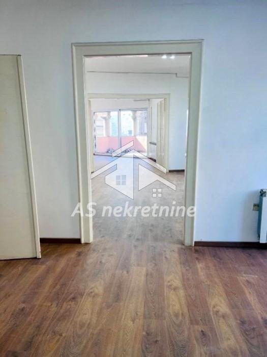 Četvorosoban stan za izdavanje, Zeleni Venac, Beograd, 107m², 1.400 €/mes