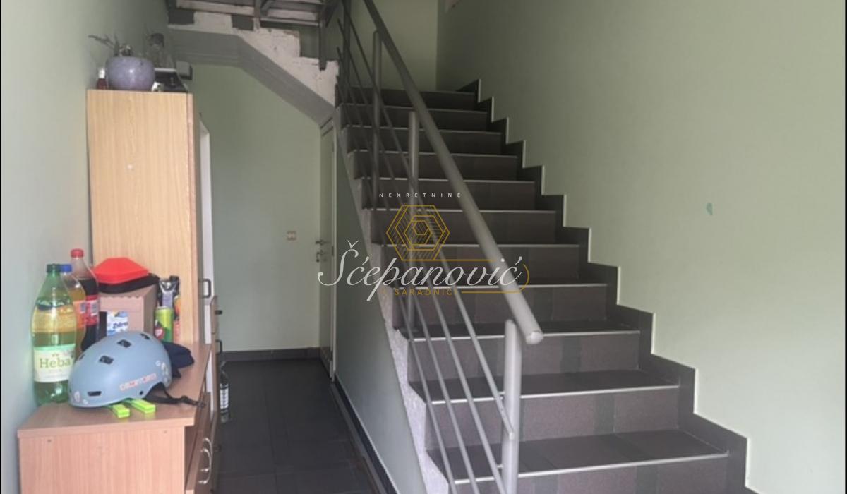 Kuća Prodaja Novi Sad Kuća Prodaja Novi Sad 188 m2