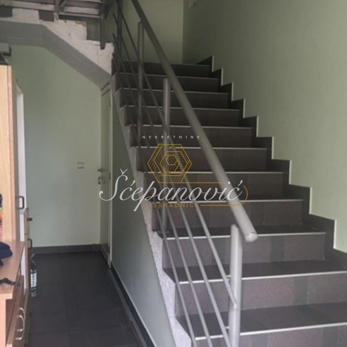 Kuća Prodaja Novi Sad  188 m2