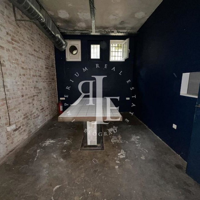 Lokal za izdavanje, Cara Dušana, Beograd, 88m², 2.500 €/mes