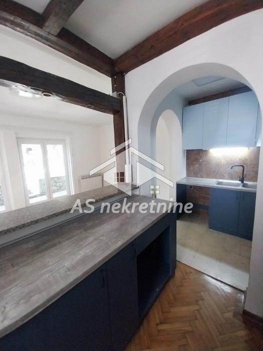 Kuća Izdavanje Beograd Neimar 260 m2
