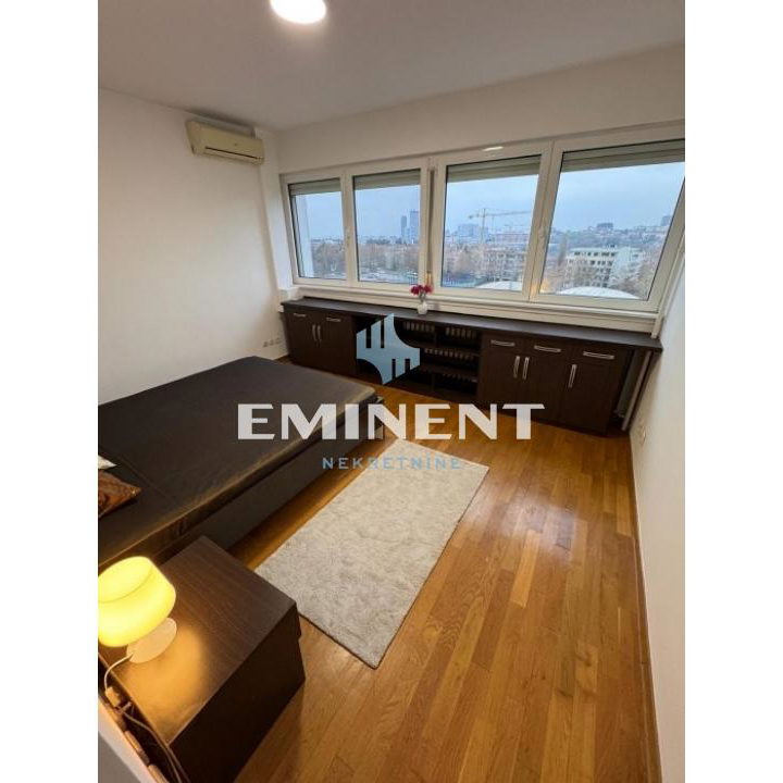 Stan Prodaja Beograd Dedinje 64 m2