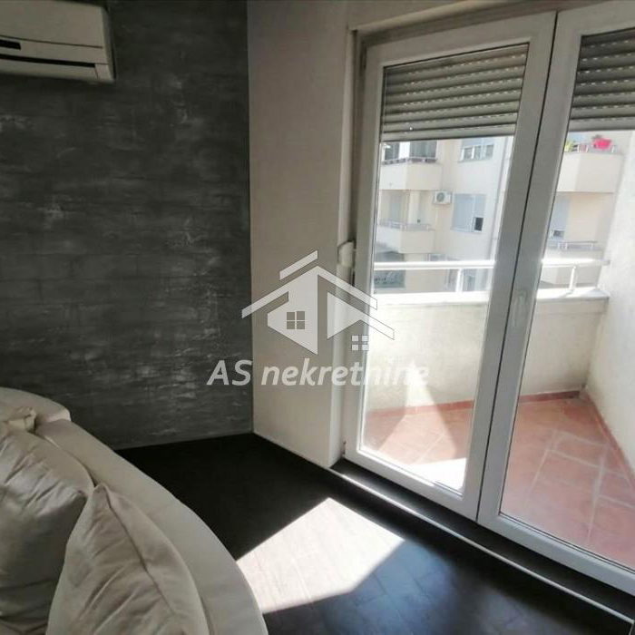 Dvosoban stan za izdavanje, Lekino Brdo, Beograd, 53m², 700 €/mes