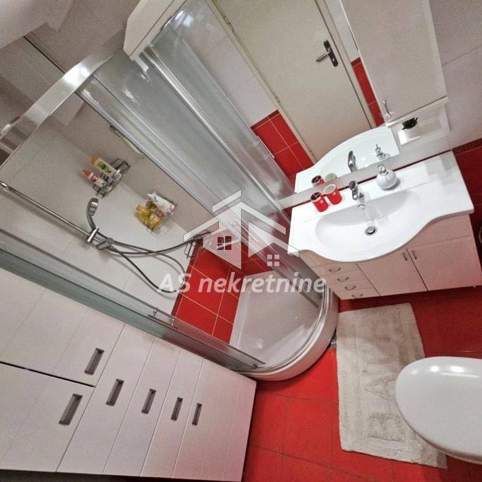 Trosoban stan za izdavanje, Slavija, Beograd, 85m², 1.000 €/mes