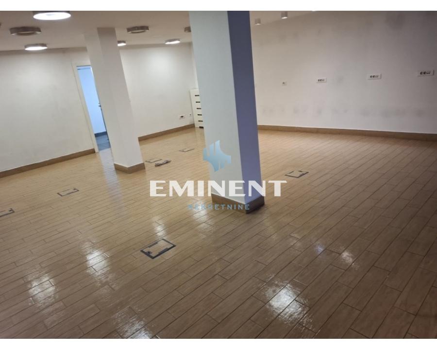 Lokal za izdavanje, Donji Grad, Pančevo, 130m², 2.860 €/mes