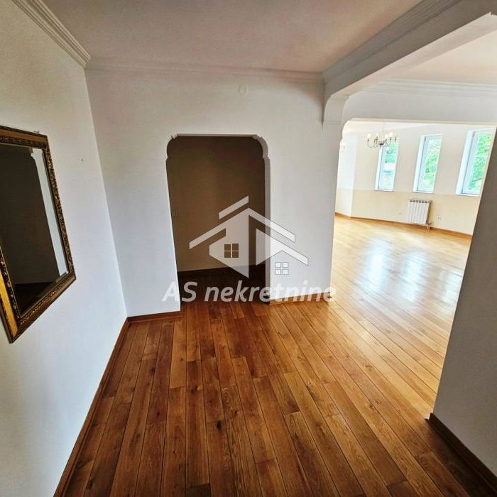 Stan Izdavanje Beograd Dedinje 115 m2