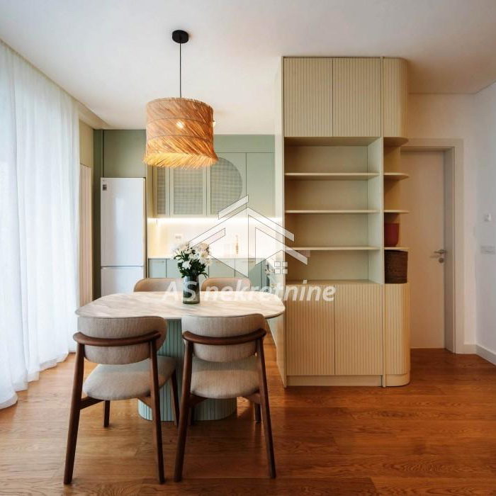 Trosoban stan za izdavanje, Bulevar Kralja Aleksandra, Beograd, 100m², 2.300 €/mes
