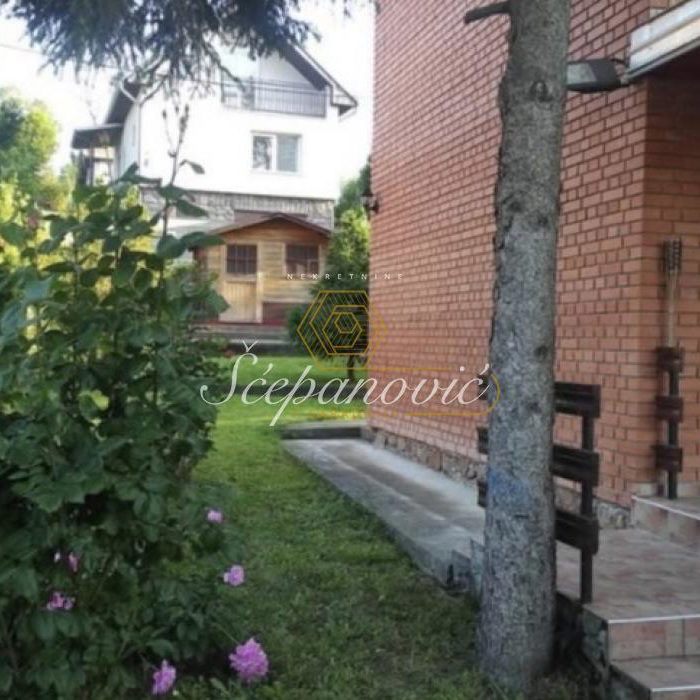 Kuća Prodaja Beočin  102 m2