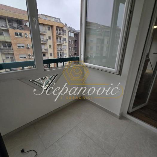 Stan Prodaja Novi Sad  64 m2