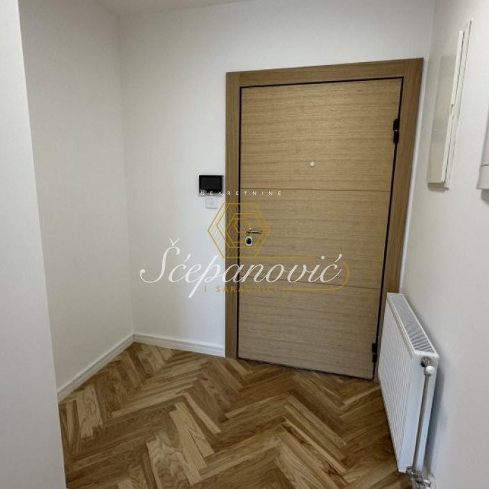 Četvorosoban stan na prodaju, Telep, Novi Sad, 101m², 257.550 €