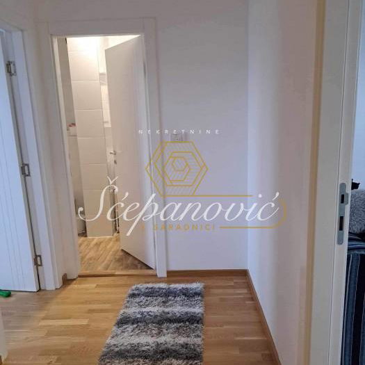 Četvorosoban stan na prodaju, Bulevar Patrijarha Pavla, Novi Sad, 83m², 174.300 €