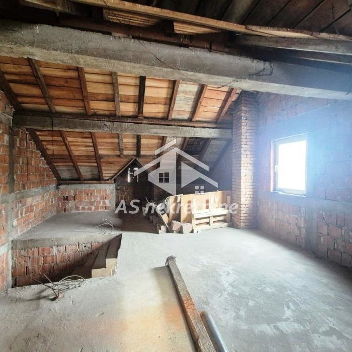 Stan Prodaja Beograd Zemun Polje 100 m2