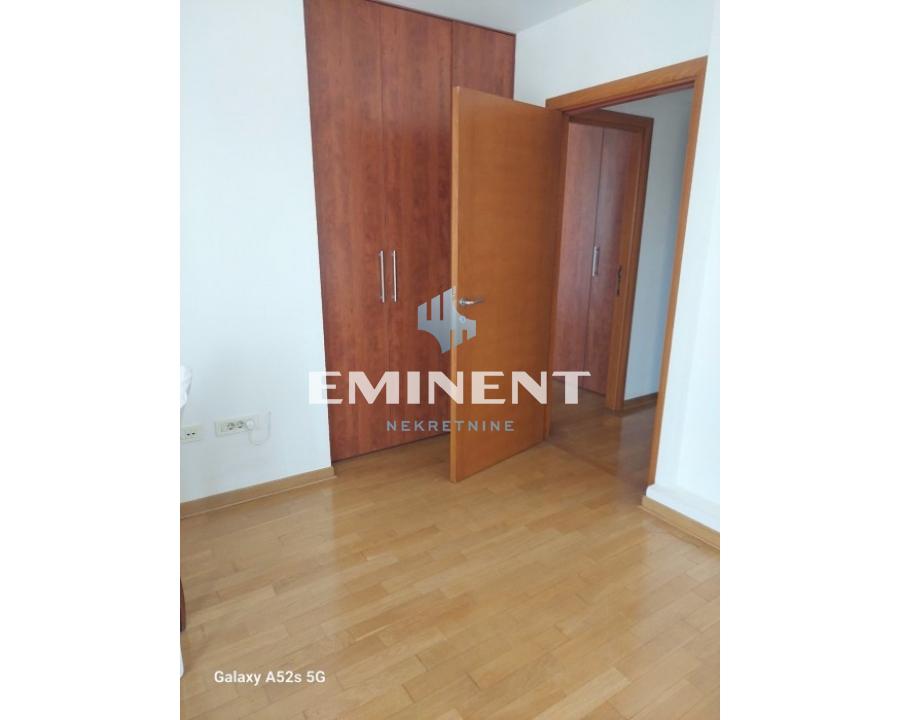 Stan Izdavanje Beograd Senjak 165 m2