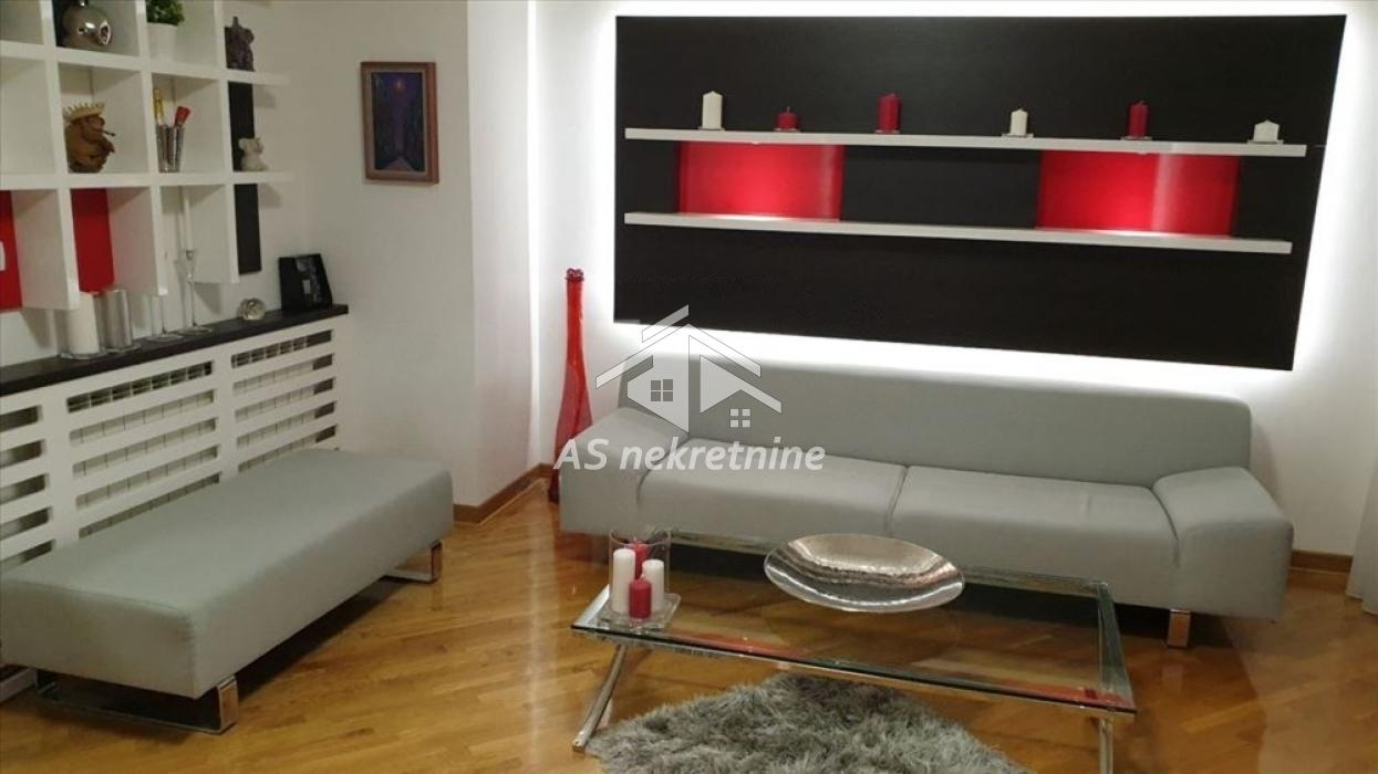 Dvosoban stan za izdavanje, Hram Svetog Save, Beograd, 60m², 1.000 €/mes
