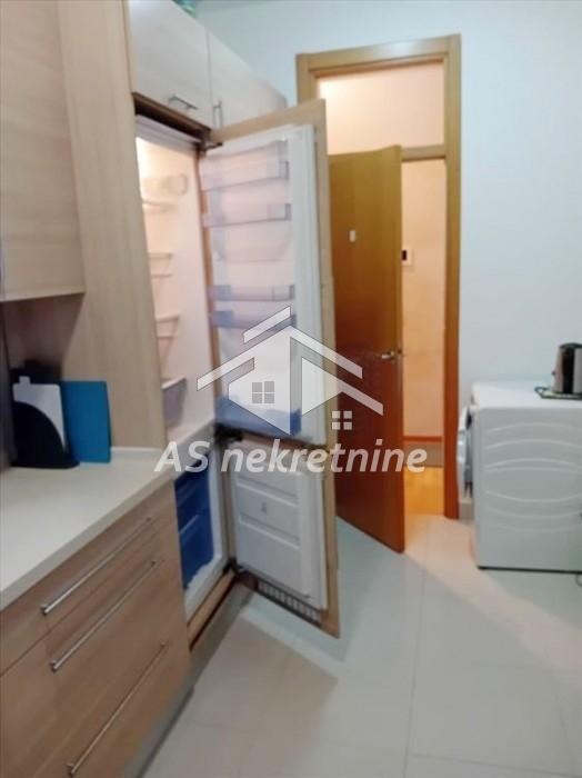 kuca-prodaja-VtZIaHb0tg Trosoban stan za izdavanje, Dedinje, Beograd, 98m², 1.300 €/mes