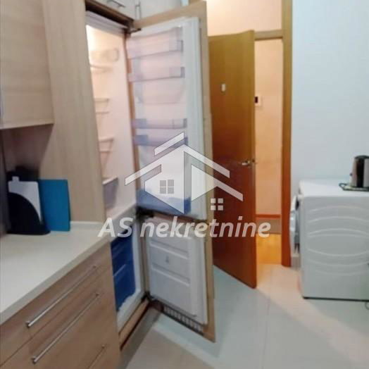 Trosoban stan za izdavanje, Dedinje, Beograd, 98m², 1.300 €/mes