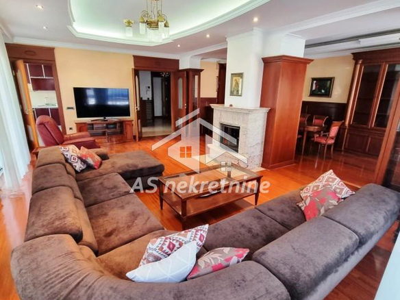 Stan Izdavanje Beograd Dorćol 120 m2