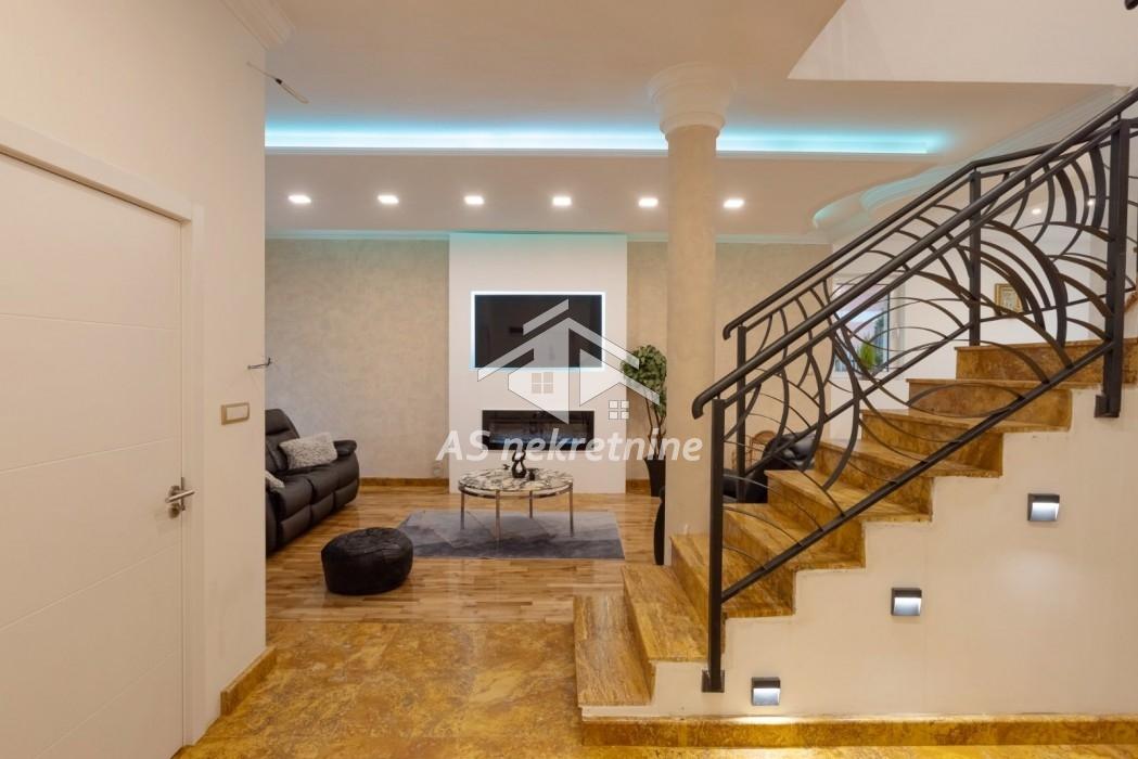 Kuća za izdavanje, Jajinci, Beograd, 417m², 3.000 €/mes