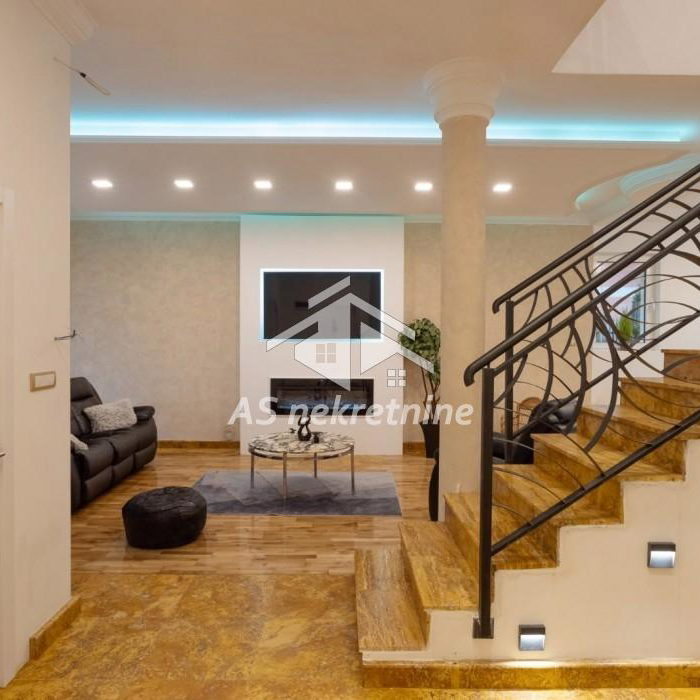 Kuća za izdavanje, Jajinci, Beograd, 417m², 3.000 €/mes