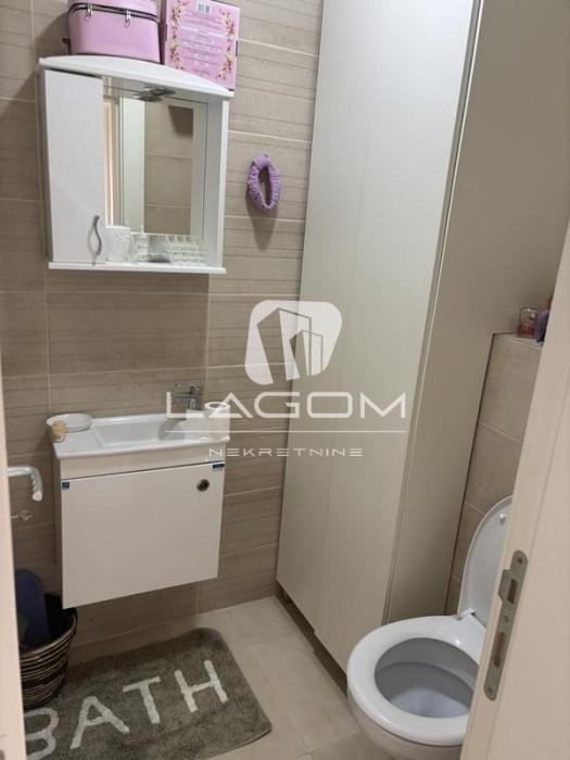 kuca-prodaja-ZT5bU2S9J6 Trosoban stan na prodaju, Ledine, Beograd, 59m², 174.000 €
