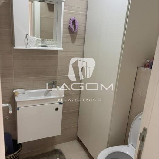 Trosoban stan na prodaju, Ledine, Beograd, 59m², 174.000 €