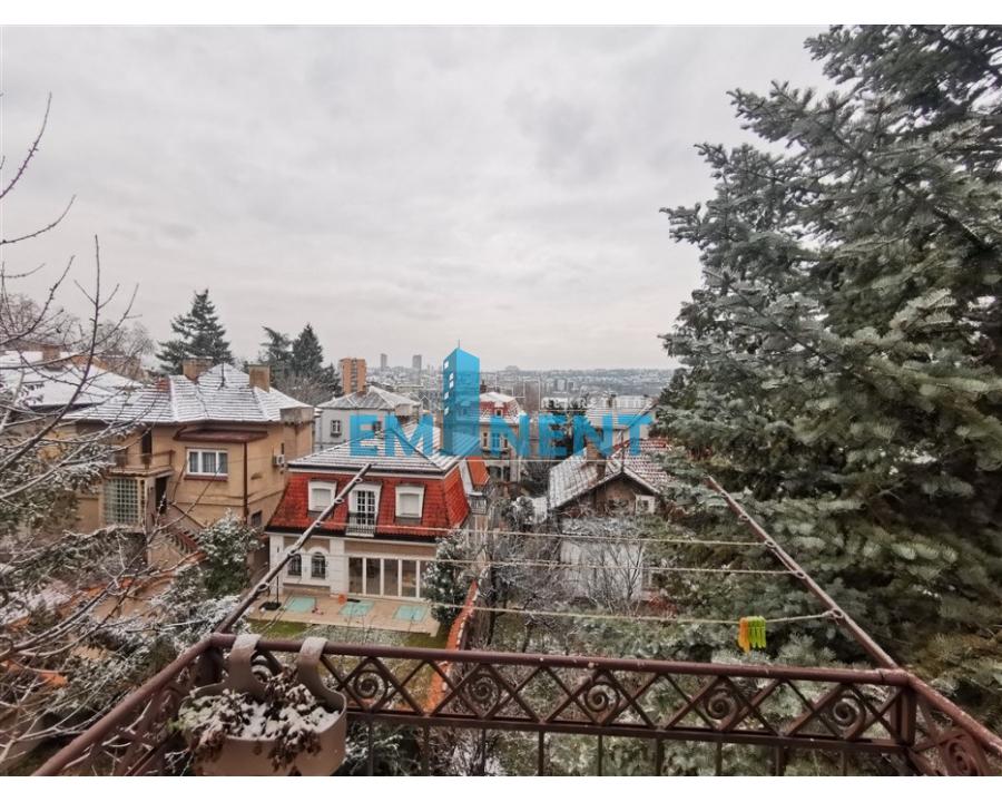kuca-prodaja-beograd-09DssrvZ11 Četvorosoban stan za izdavanje, Neimar, Beograd, 143m², 1.300 €/mes