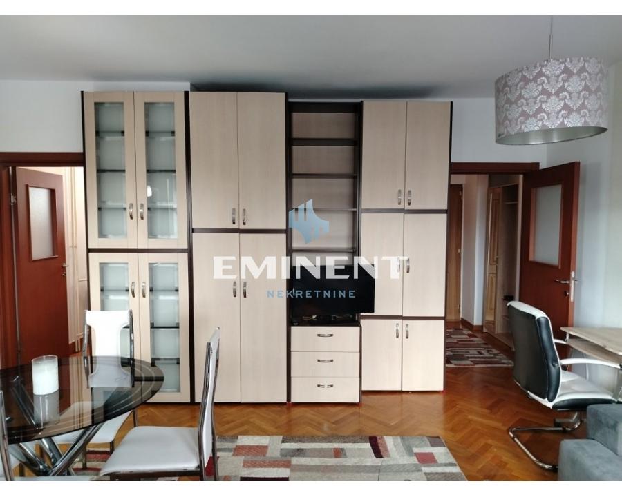 Dvosoban stan za izdavanje, FON, Beograd, 40m², 600 €/mes