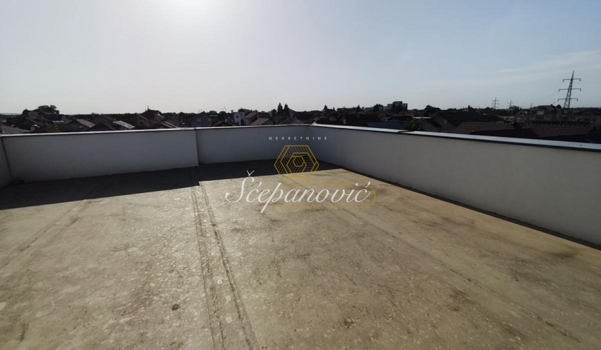 Trosoban stan na prodaju, Lipov Gaj, Novi Sad, 79m², 185.000 €