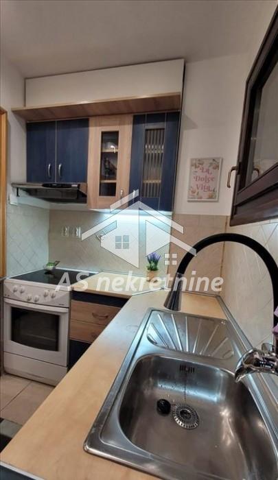 kuca-prodaja-beograd-4TM0POJrPF Četvorosoban stan za izdavanje, Hram Svetog Save, Beograd, 94m², 1.300 €/mes