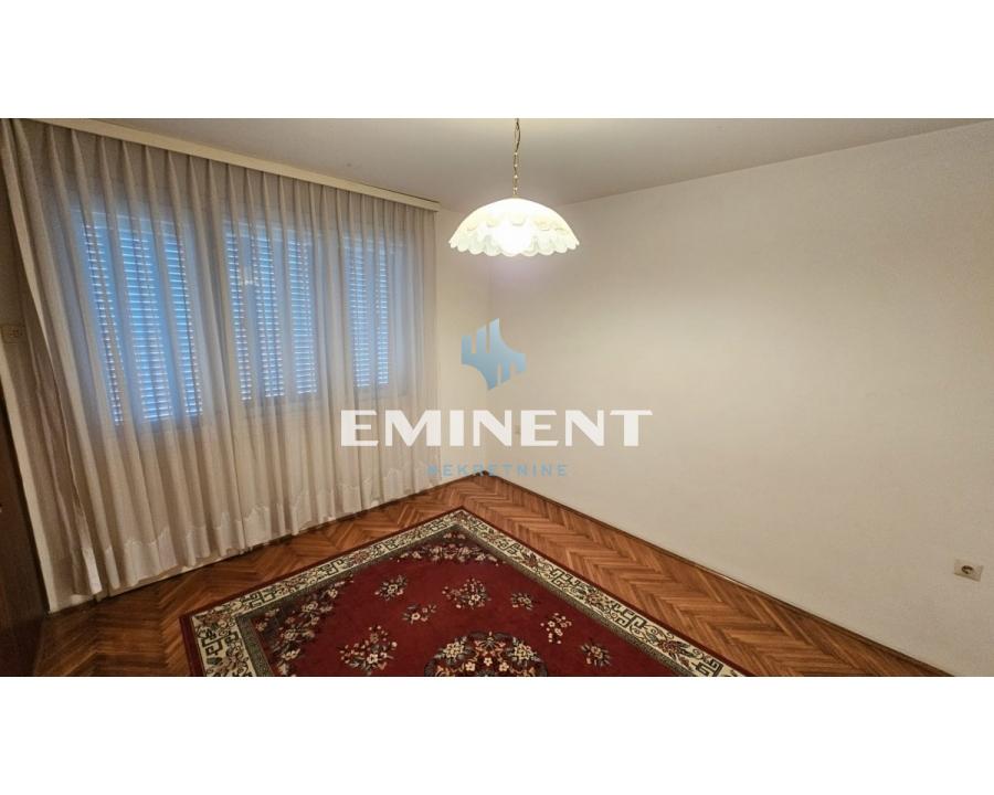 kuca-prodaja-beograd-4UoRZgv0qt Kuća na prodaju, Kaluđerica, Beograd, 315m², 320.000 €