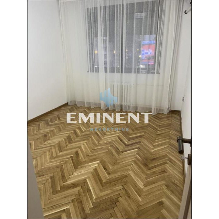 Stan Izdavanje Beograd Hram Svetog Save 80 m2