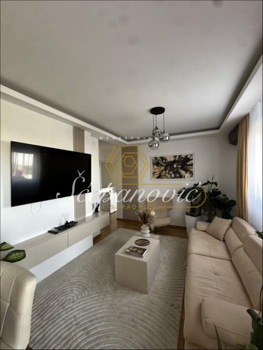 Stan Prodaja Novi Sad  127 m2