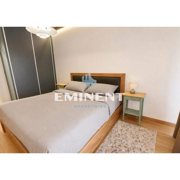 Trosoban stan za izdavanje, Blok 65, Beograd, 81m², 2.200 €/mes